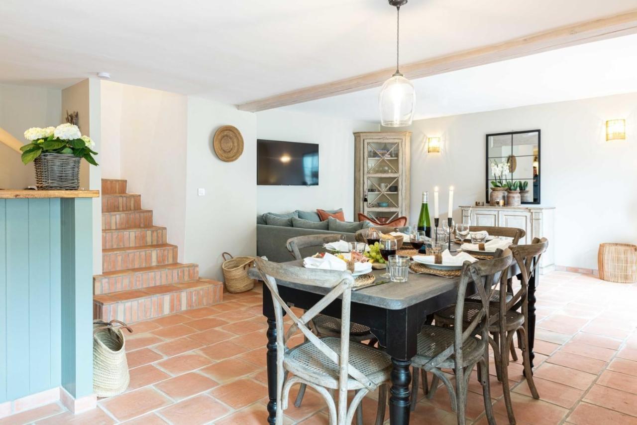 Pretty Historical Village House Grimaud Extérieur photo